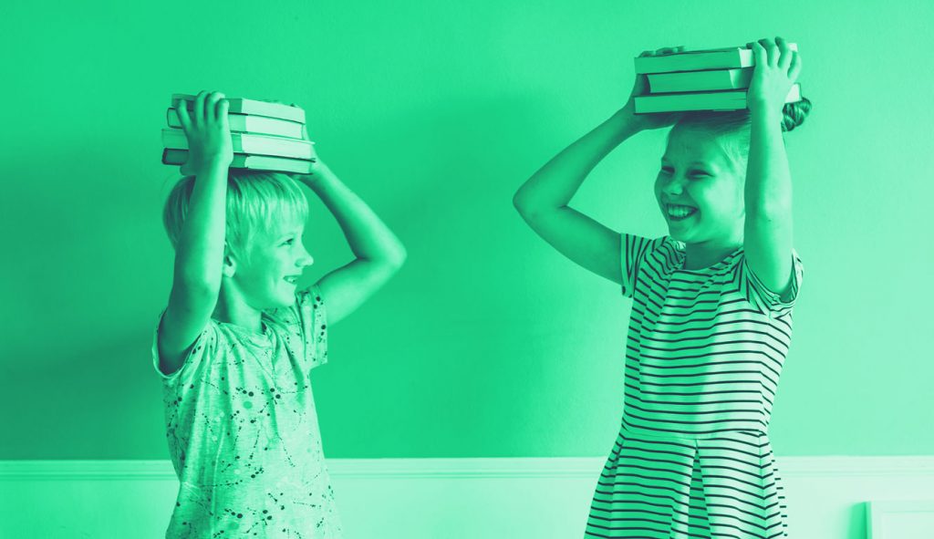 Studenti con i libri del bonus libri 2021/22